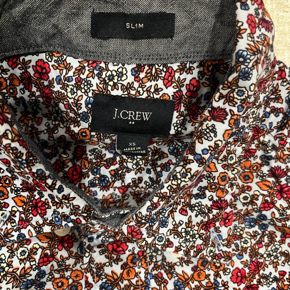J. Crew Slim Fit Men's Floral Button-Up Shirt in White with Multicolor Print